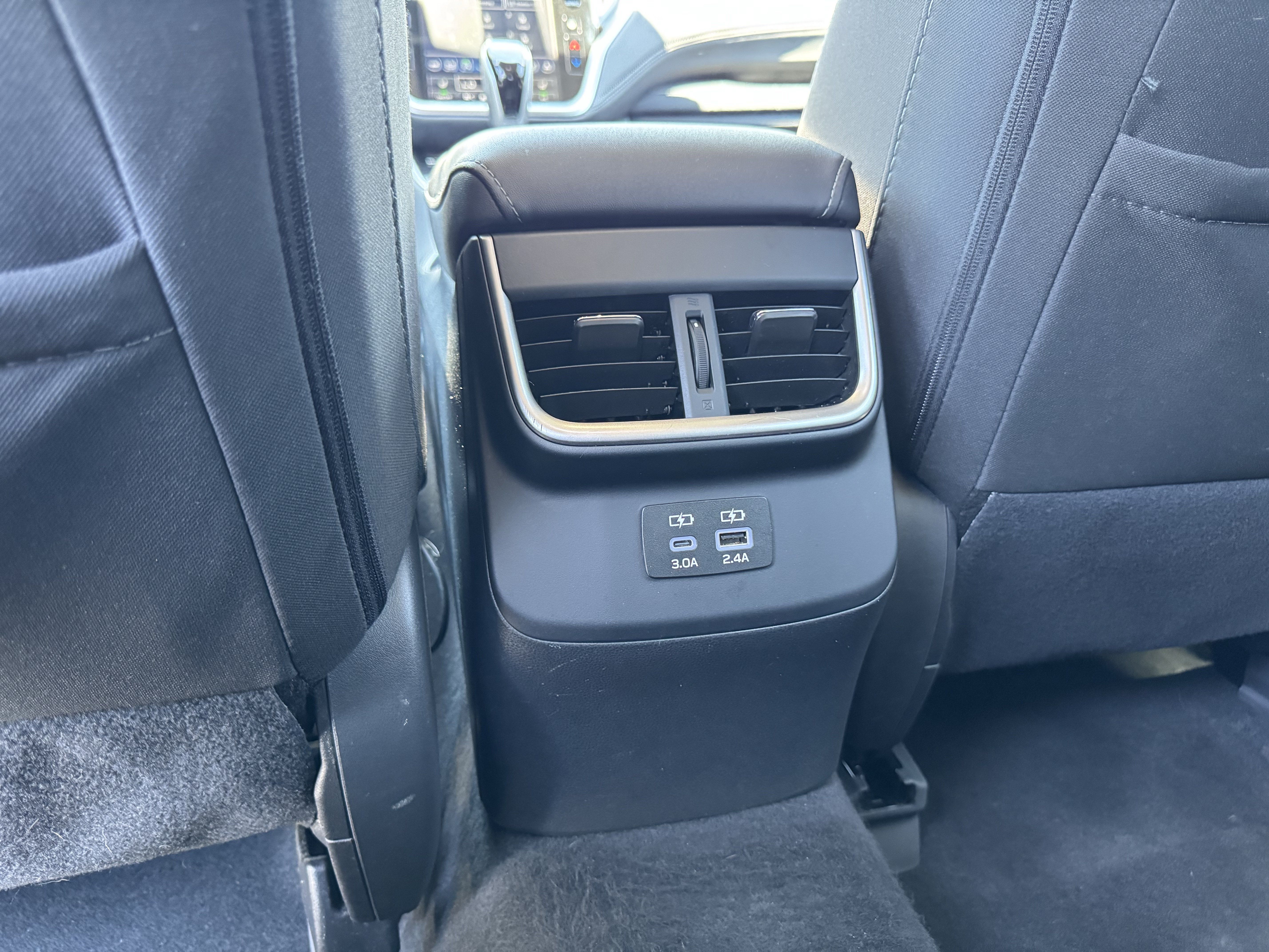 Used 2025 Subaru Outback Premium AWD/4WD image 30