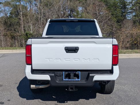 Used 2024 Toyota Tacoma SR5 image 6