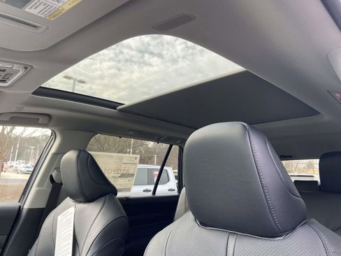 New 2026 Toyota Grand Highlander Limited image 16