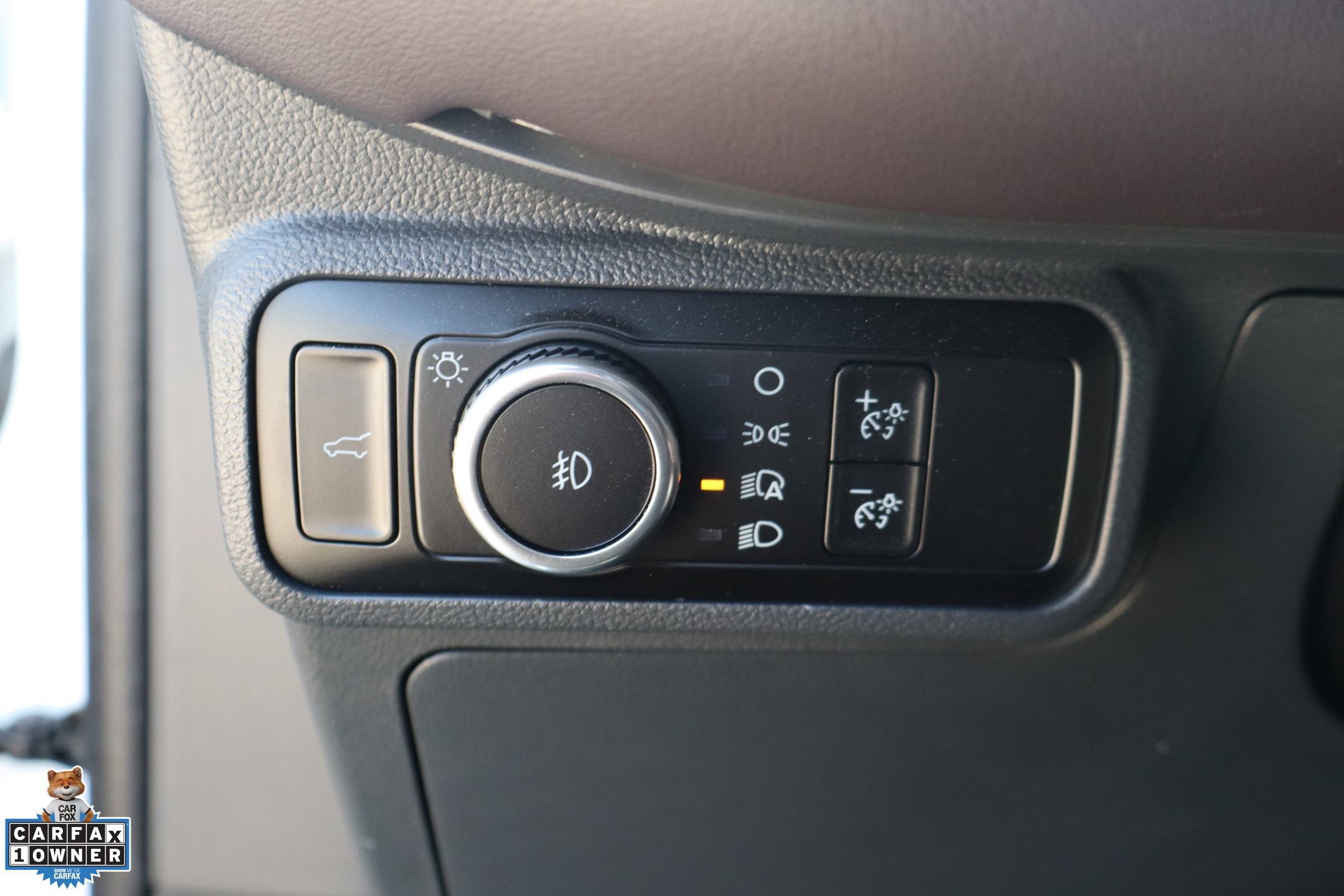 Certified 2025 Ford Explorer Platinum RWD image 15