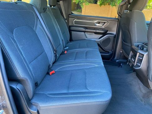 Used 2021 RAM 1500 Big Horn AWD/4WD image 38