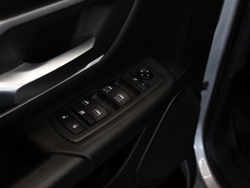 Used 2021 RAM 1500 Big Horn AWD/4WD image 16