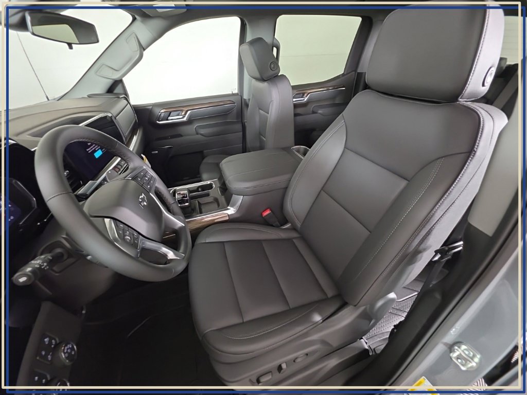 New 2026 Chevrolet Silverado 1500 RST w/ RST All Star Premium Package AWD/4WD image 10