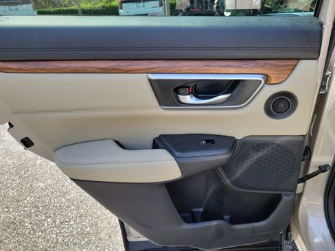 Used 2019 Honda CR-V EX-L image 10