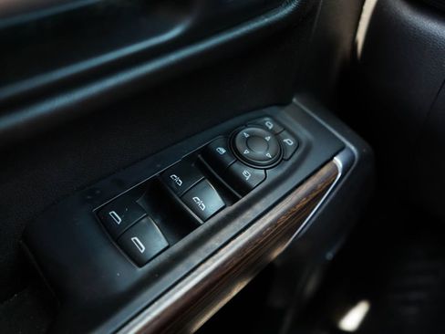 Used 2021 Chevrolet Silverado 1500 High Country AWD/4WD image 32