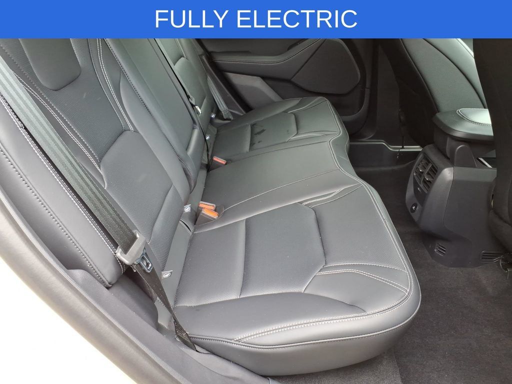 Used 2025 Ford Mustang Mach-E Premium RWD image 10