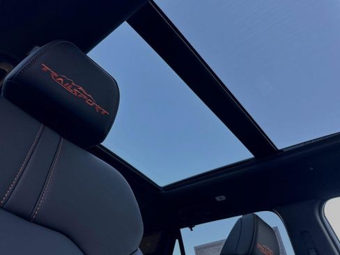 New 2025 Honda Pilot TrailSport image 18