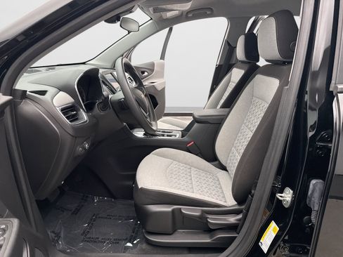 Used 2024 Chevrolet Equinox LS FWD image 13
