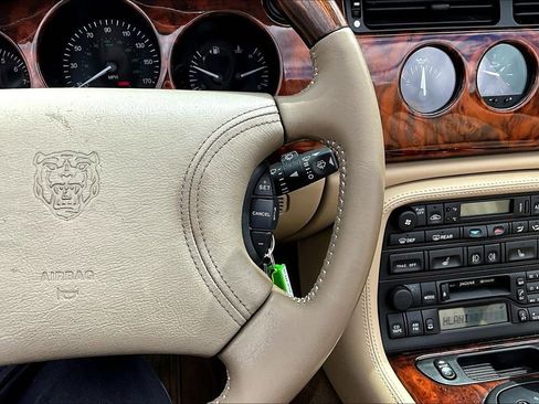 Used 1998 Jaguar XK8 Convertible RWD image 11