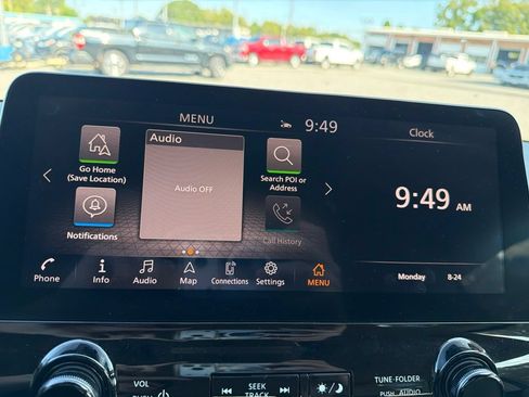Used 2023 Nissan Armada SL w/ Captain's Chairs Package AWD/4WD image 9