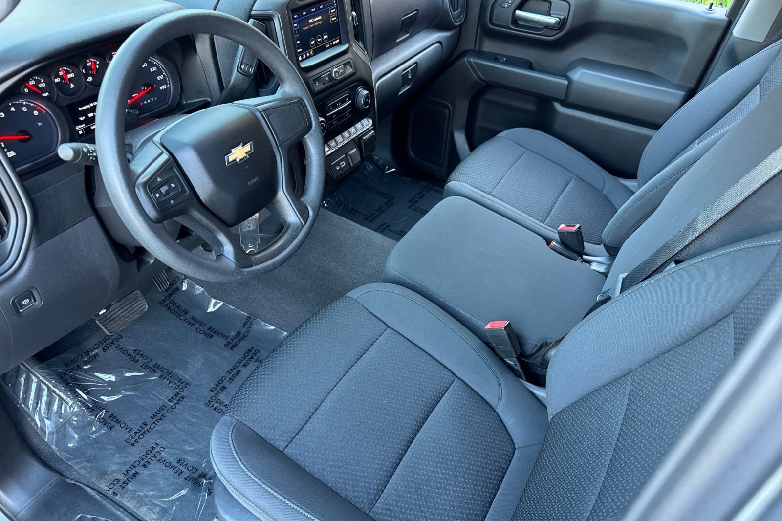 Used 2021 Chevrolet Silverado 1500 Custom w/ LPO, Dark Essentials Package RWD image 5