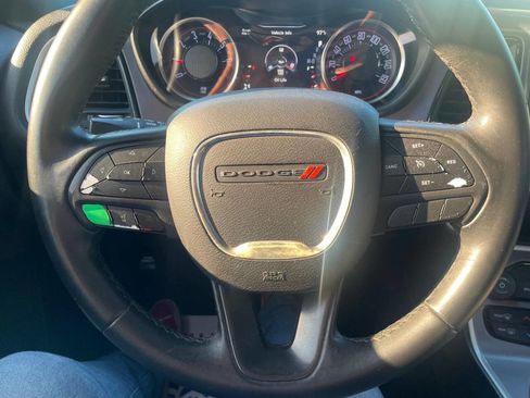 Used 2019 Dodge Challenger SXT image 17