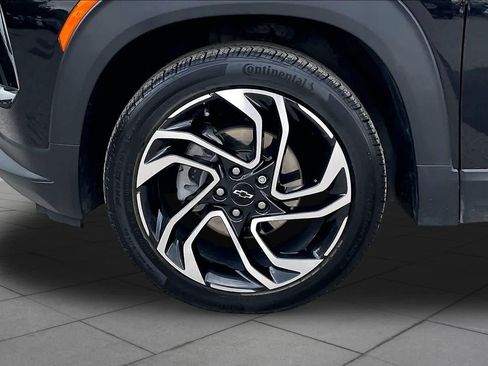 Used 2025 Chevrolet TrailBlazer RS w/ Convenience Package AWD/4WD image 11