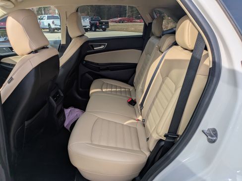 Used 2021 Ford Edge SEL image 10