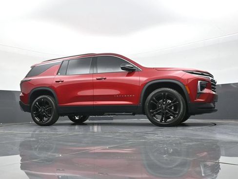 New 2026 Chevrolet Traverse LT w/ LPO, Floor Liner Package FWD image 41