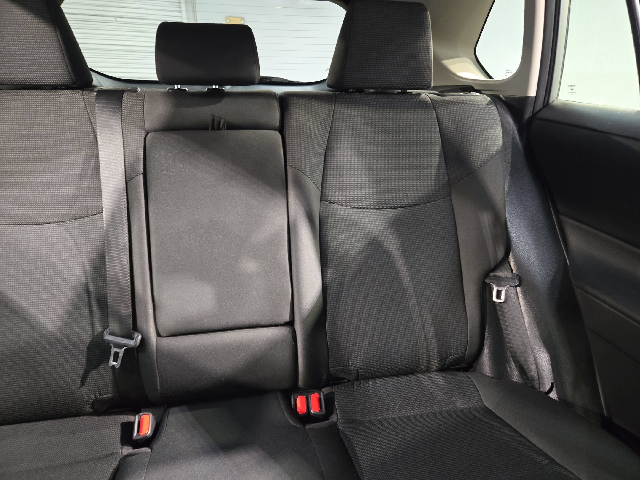 Used 2020 Toyota RAV4 LE FWD image 14