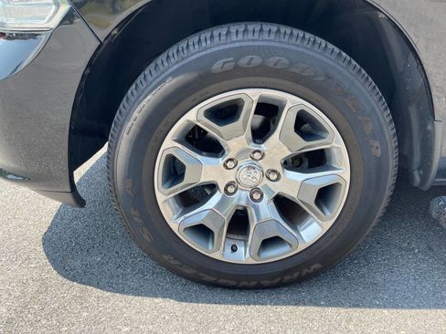 Used 2017 RAM 1500 Limited image 13