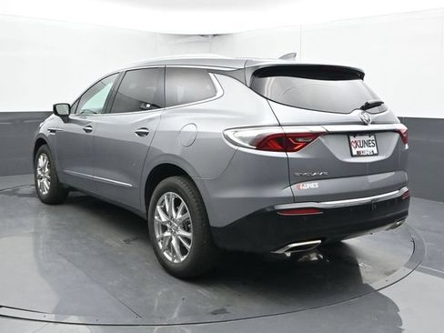 Used 2023 Buick Enclave Premium w/ Experience Buick Package FWD image 11