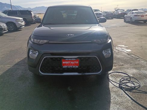 Used 2021 Kia Soul LX image 32