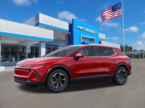 New 2026 Chevrolet Equinox EV LT image 2