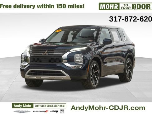 Used 2024 Mitsubishi Outlander SE Black Edition image 3