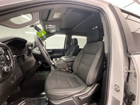 Used 2023 Chevrolet Silverado 2500 Custom w/ Custom Convenience Package AWD/4WD image 14