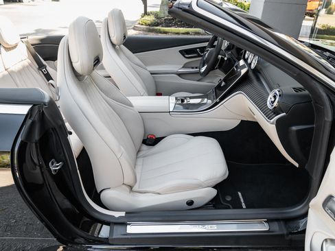 Used 2025 Mercedes-Benz CLE 53 AMG 4MATIC Cabriolet image 26