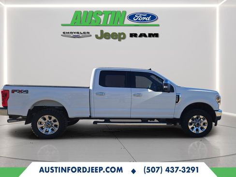 Certified 2019 Ford F250 Lariat w/ Chrome Package image 11