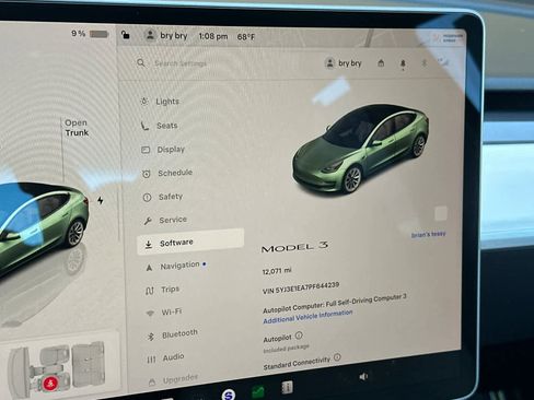 Used 2023 Tesla Model 3 Standard Range image 32