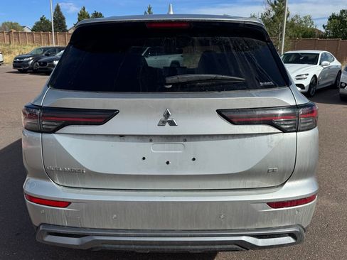 Used 2025 Mitsubishi Outlander SE AWD/4WD image 5