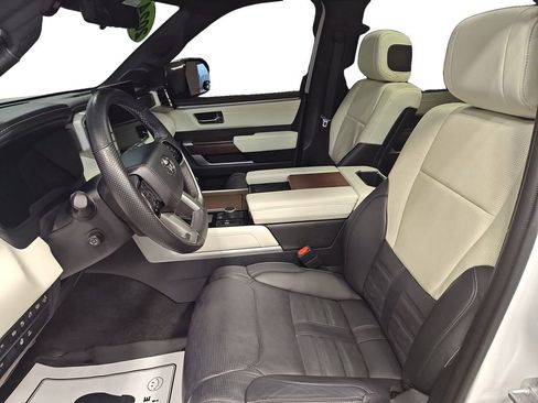Used 2024 Toyota Sequoia Capstone AWD/4WD image 9