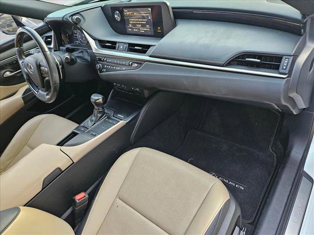 Used 2019 Lexus ES 350 w/ Premium Package FWD image 20