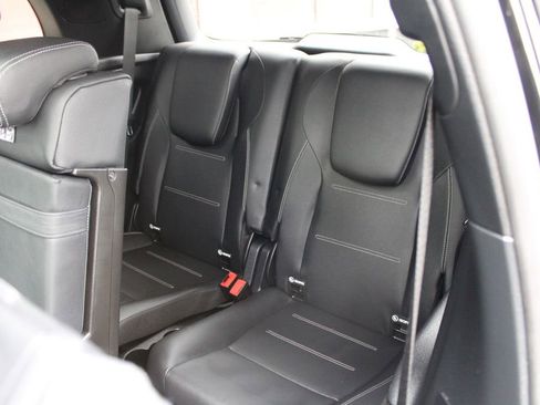 Used 2023 Mercedes-Benz GLB 250 4MATIC image 19