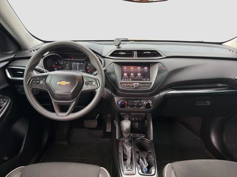 Used 2021 Chevrolet TrailBlazer LT FWD image 14