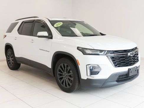 Used 2023 Chevrolet Traverse RS w/ LPO, Floor Liner Package AWD/4WD image 8