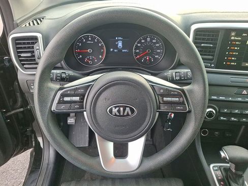 Certified 2022 Kia Sportage LX image 18