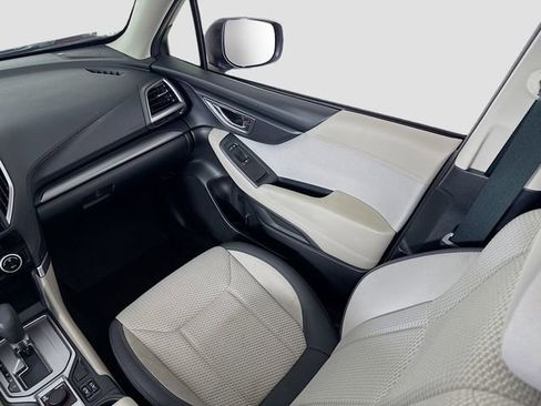 Used 2021 Subaru Forester Premium image 23