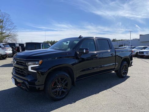 Used 2023 Chevrolet Silverado 1500 RST w/ Redline Edition image 8