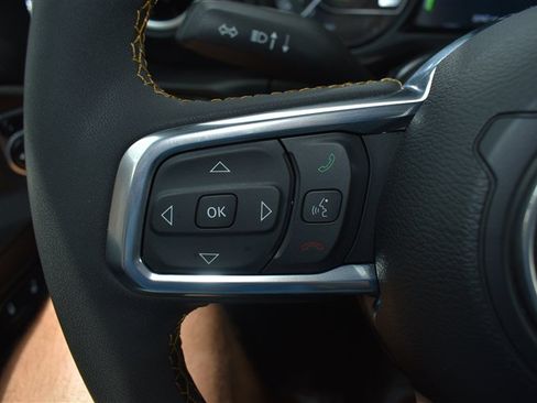 Used 2024 Jeep Wrangler Unlimited Sahara AWD/4WD image 14