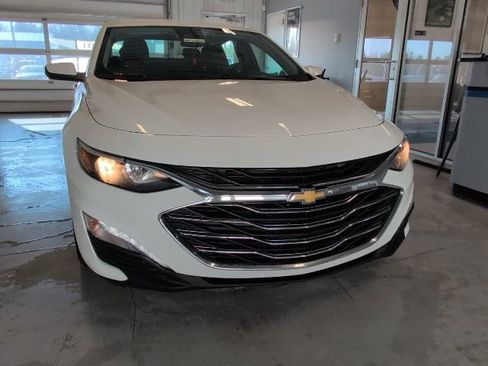 Used 2021 Chevrolet Malibu LT image 31