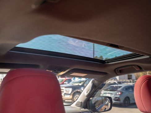 Used 2023 Lexus GX 460 Premium w/ Premium Package image 19