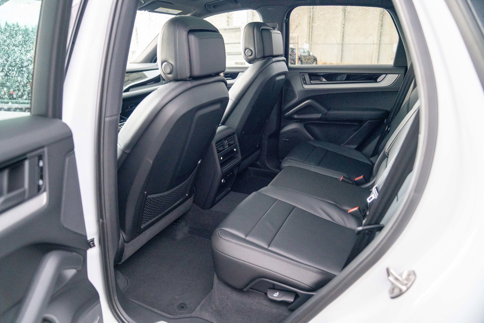 Certified 2026 Porsche Cayenne AWD/4WD image 22