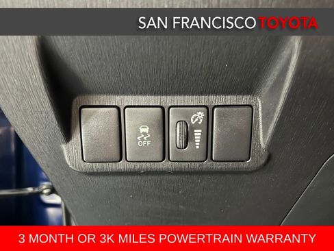 Used 2015 Toyota Prius V Four FWD image 33