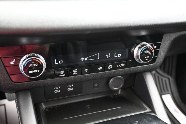 Used 2025 Mitsubishi Outlander SE FWD image 23