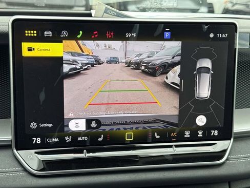 New 2026 Volkswagen Tiguan SE image 27