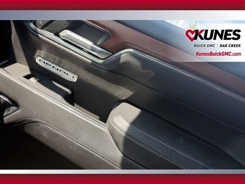 Used 2023 GMC Sierra 1500 Denali w/ Technology Package AWD/4WD image 35