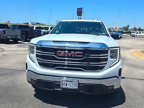 Used 2026 GMC Sierra 1500 SLT AWD/4WD image 3