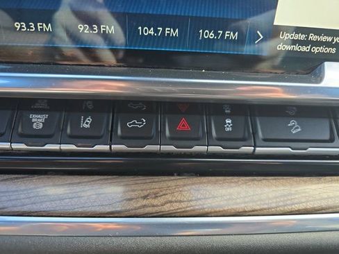 Used 2024 Chevrolet Silverado 2500 LT image 35