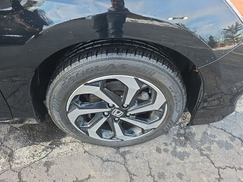 Used 2017 Honda Accord EX-L image 9