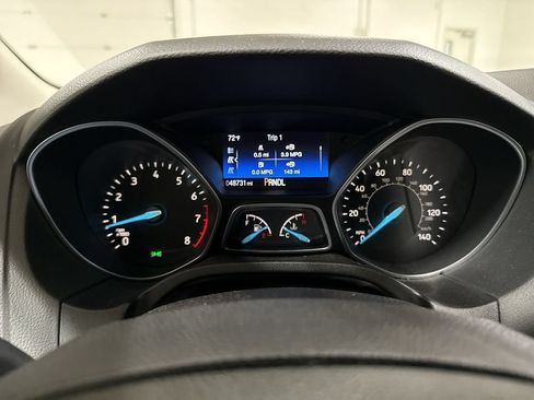 Used 2016 Ford Focus SE w/ Reverse Sensing Package FWD image 12